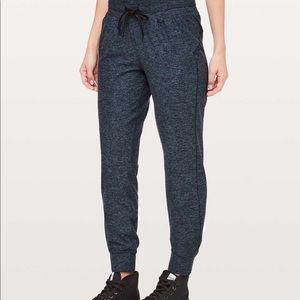 {lululemon} ready to rulu pants in navy blue